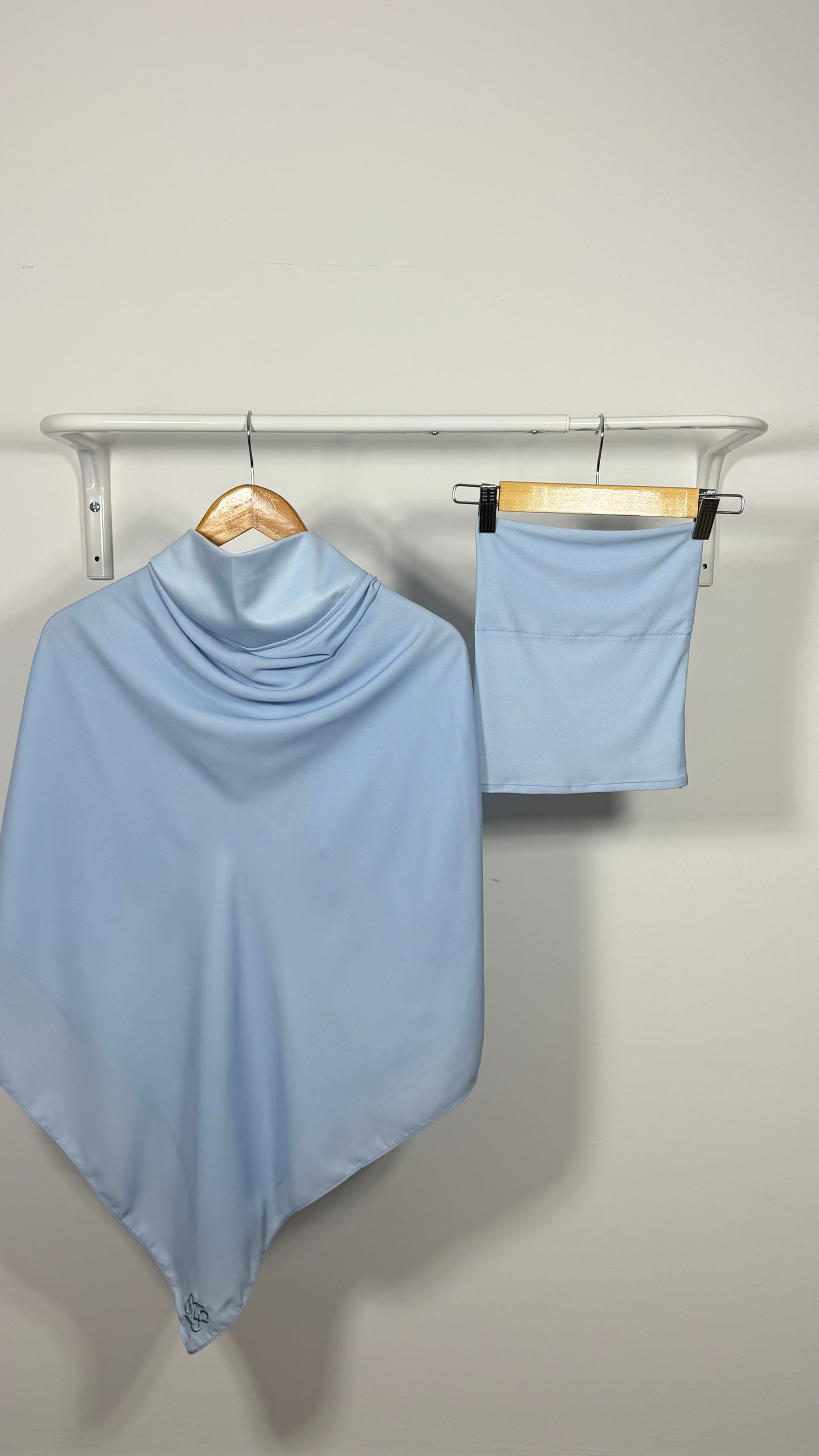 Base Baby Blue